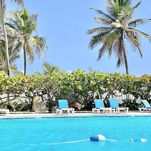 ocean-breeze-heated-pool-and-beach-access-in-condado.greaterantilleshotels.net/